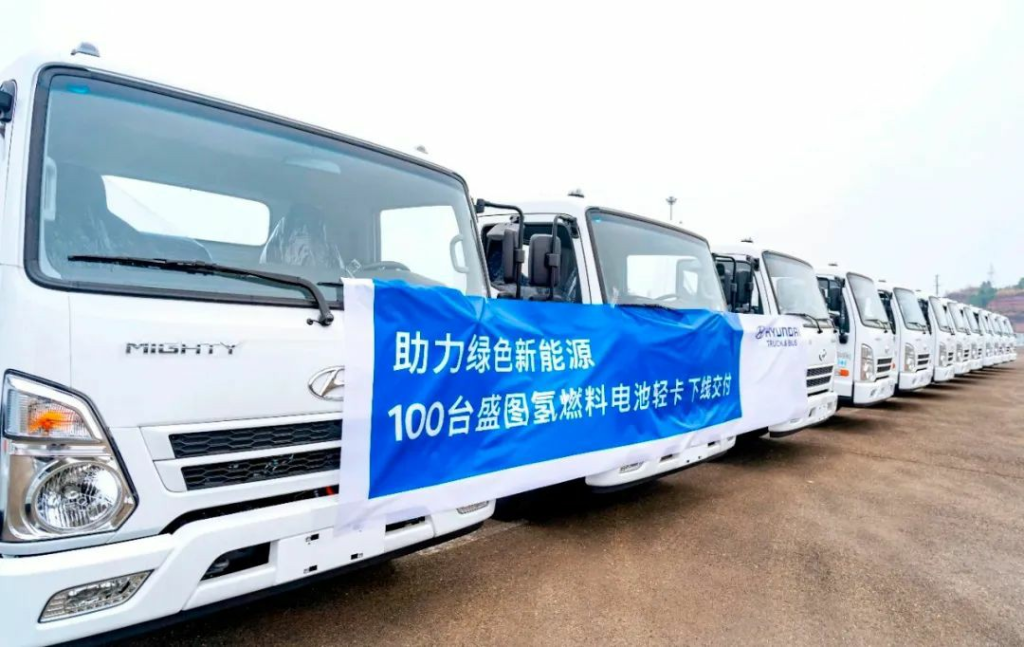 "شاحنة هيونداي XCIENT Fuel Cell الهيدروجينية تسجل أكثر من 10 ملايين كيلومتر من المسافة المقطوعة في سويسرا"