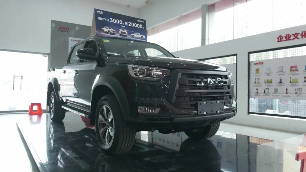 ​​معيار جديد للشاحنات التجارية: JAC T8 Jin Qing Edition يطلق بتحديثات ديزل جديدة​​