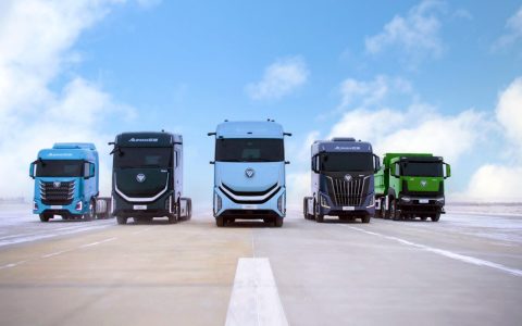 ​​نمو بنسبة 121٪ في أبريل! FOTON Heavy Truck تبيع 11,883 وحدة وتحقق طفرة تكنولوجية​​