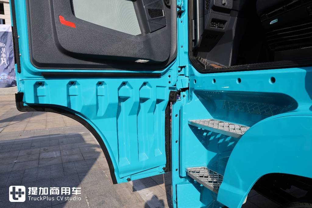 FAW Jiefang New JH6 : أكثر من مجرد تصميم جديد؟ رأي متغير بعد رحلة فائقة الطول