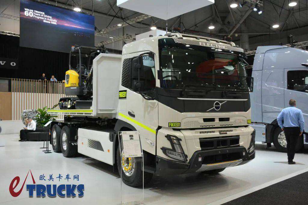 جولة في معرض Brisbane للشاحنات 2025 · الإصدار الأوروبي: الجيل الجديد من Tatra Phoenix وشاحنات IVECO ثنائية القيادة تُظهر