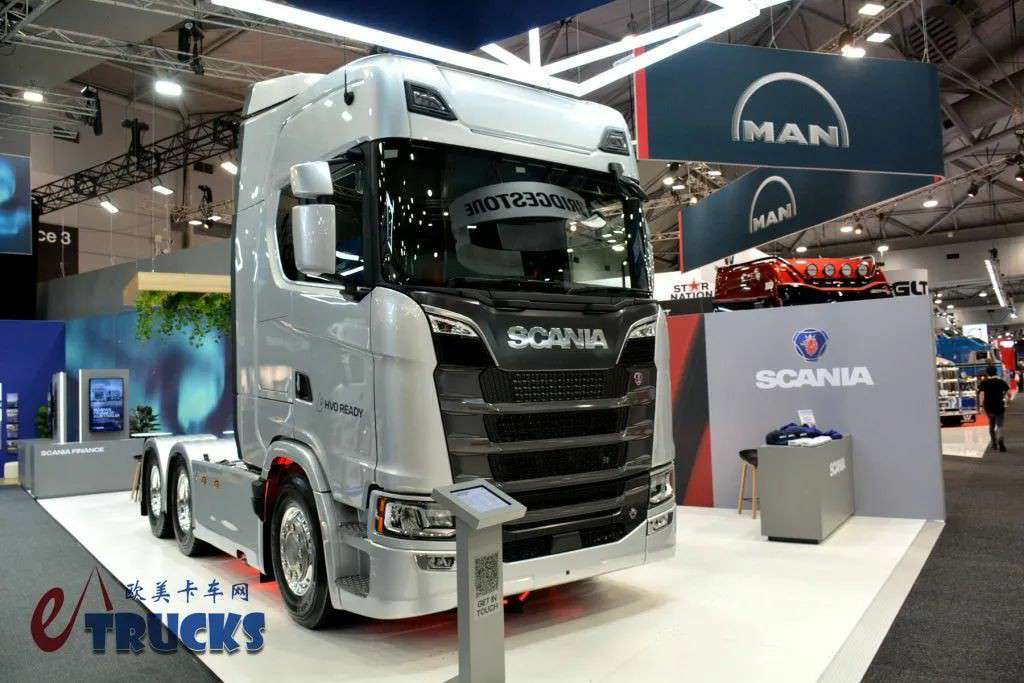 جولة في معرض Brisbane للشاحنات 2025 · الإصدار الأوروبي: الجيل الجديد من Tatra Phoenix وشاحنات IVECO ثنائية القيادة تُظهر