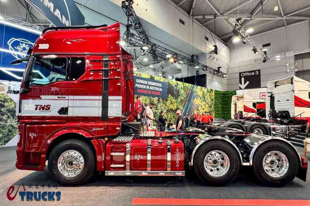 جولة في معرض Brisbane للشاحنات 2025 · الإصدار الأوروبي: الجيل الجديد من Tatra Phoenix وشاحنات IVECO ثنائية القيادة تُظهر