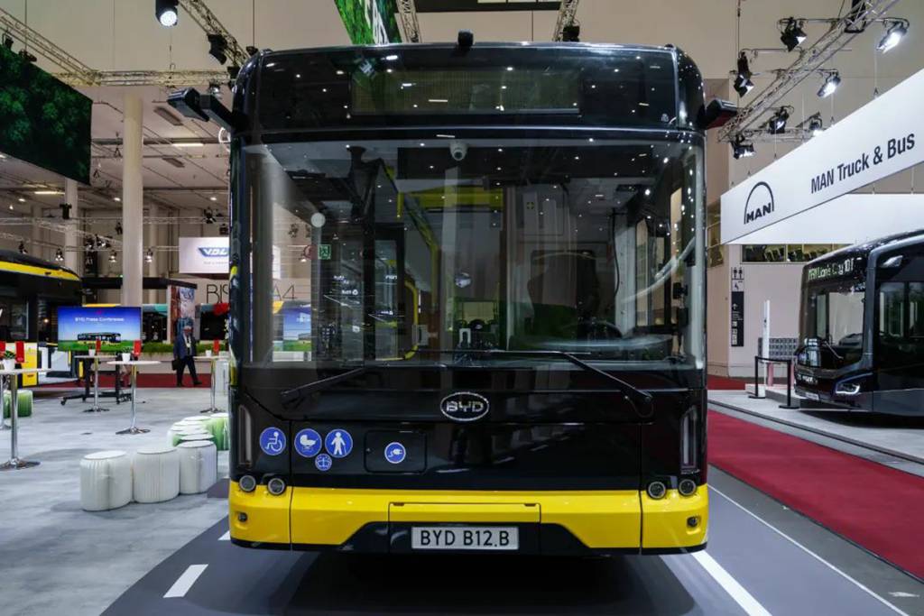 ​​BYD تظهر في قمة النقل العام العالمي UITP 2025 بألمانيا، تُعجّل التحول الكهربائي للحافلات في أوروبا​​