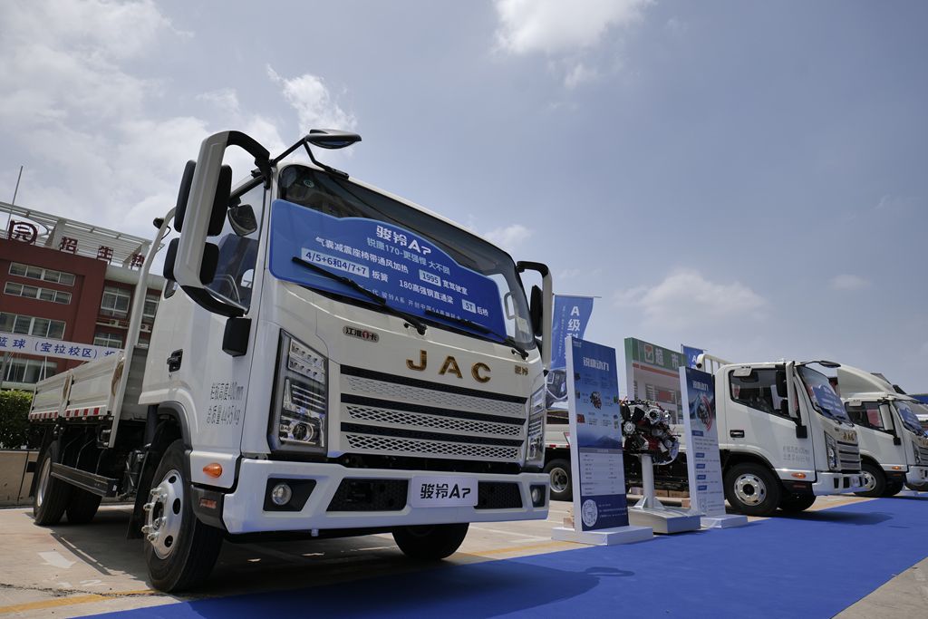 5A تمكين، الذهب يقود! JAC Light Truck تطلق الجيل الجديد من Junling A7 بمحرك Recon 2.5 لتعزيز القيمة العالية