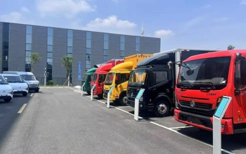 ​​محرك Dongfeng Light Truck ZD25: الخيار الموثوق للعمليات الفعالة​​