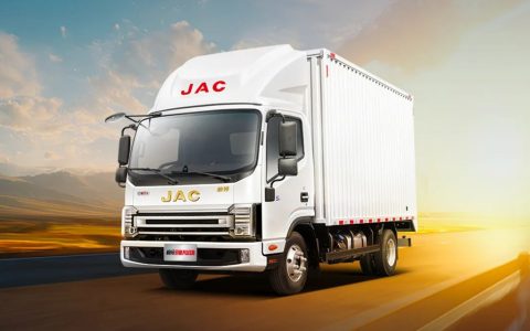 ​​شاحنة JAC الخفيفة شوايلينج أول-راوند بلس: توفير، قوة، متانة، جماليات، هدوء، دوام – ستة أبعاد شاملة تعيد تعريف قيمة الشاحنات الخفيفة​​