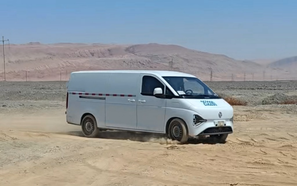 ​​سيارة دونج فنغ ريلادا: أداء ممتاز، تحمل أكثر، سرعة أكبر، مدى أطول، نقل حضري بلا هموم​​