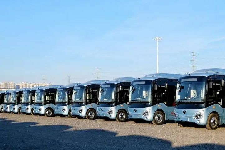 إيرادات YUTONG تصل إلى 16.129 مليار يوان في النصف الأول من 2025، تعكس مرونة النمو