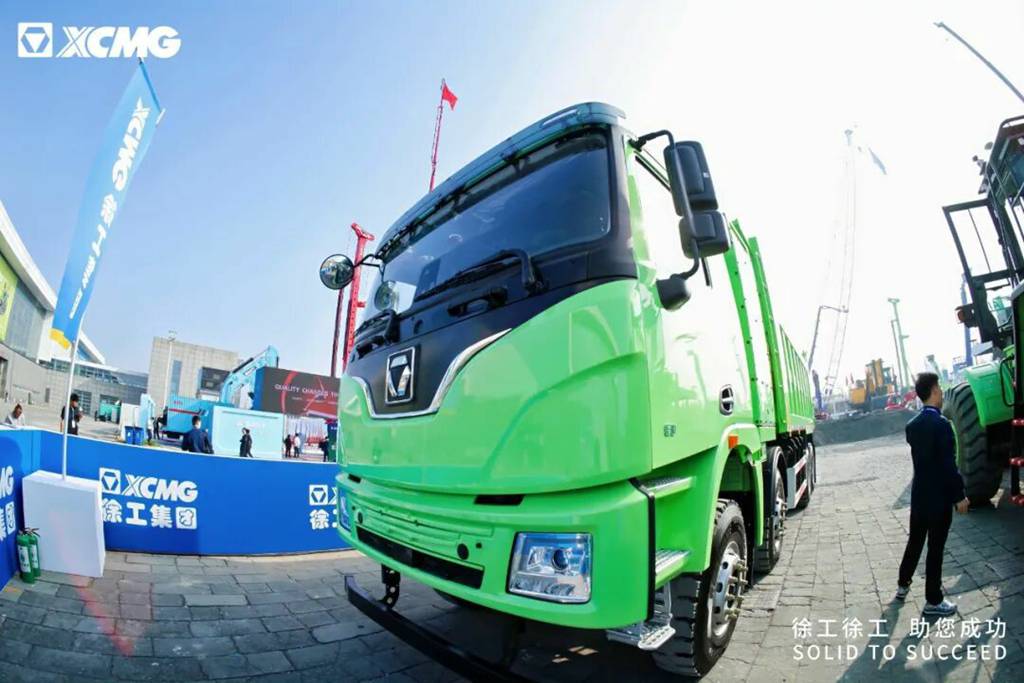 ​​شاحنة القلاب الكهربائية بقوة 400 درجة من XCMG تُطلق في BICES 2025​​