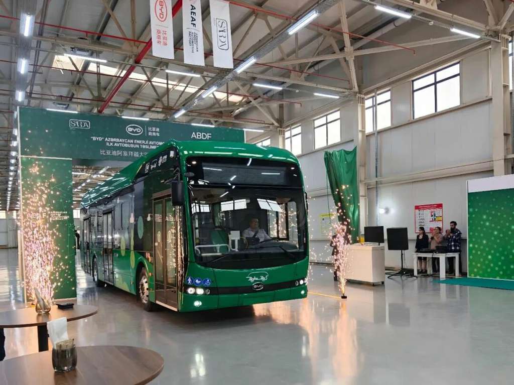​​اعتراف دولي وطلبية جديدة! BYD يسلم حافلات كهربائية بالجملة إلى أذربيجان​​