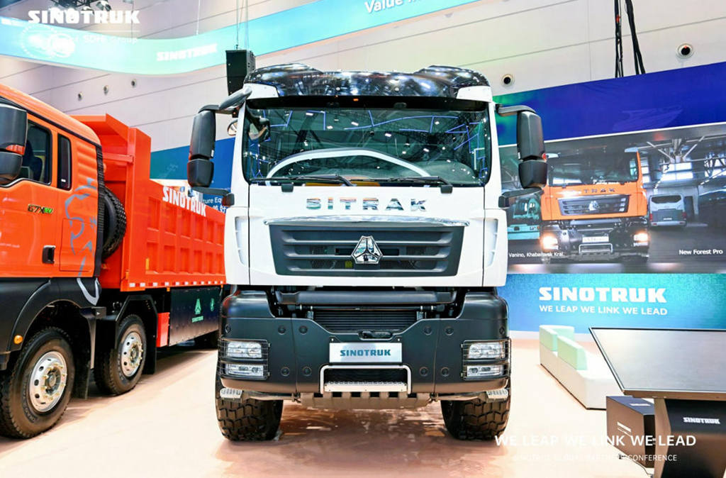 ​​سينوتروك All-Terrain Defender: حامي النقل المتخصص!​​