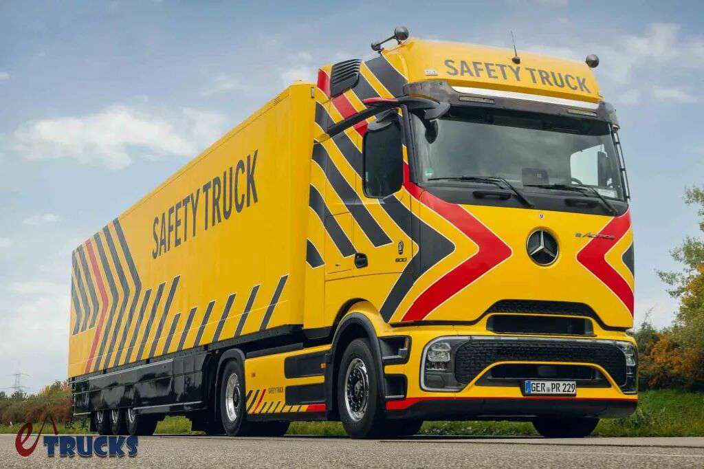 ثورة أمان الشاحنات في العصر الكهربائي؟ مرسيدس-بنز تطلق eActros 600 Safety Truck (شاحنة الأمان)