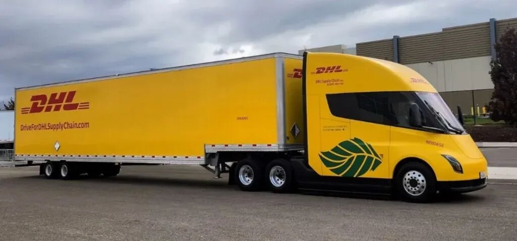 Tesla a livré ses Semi à DHL, tandis que Volvo lance un camion électrique de 14 tonnes ! Les dernières actualités du secteur des camions à l'étranger, en ligne avec les tendances du 12.8-12.14.