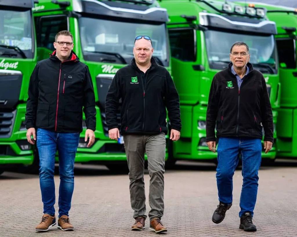 14 véhicules TGX en position ! Pour un transport agricole plus efficace.