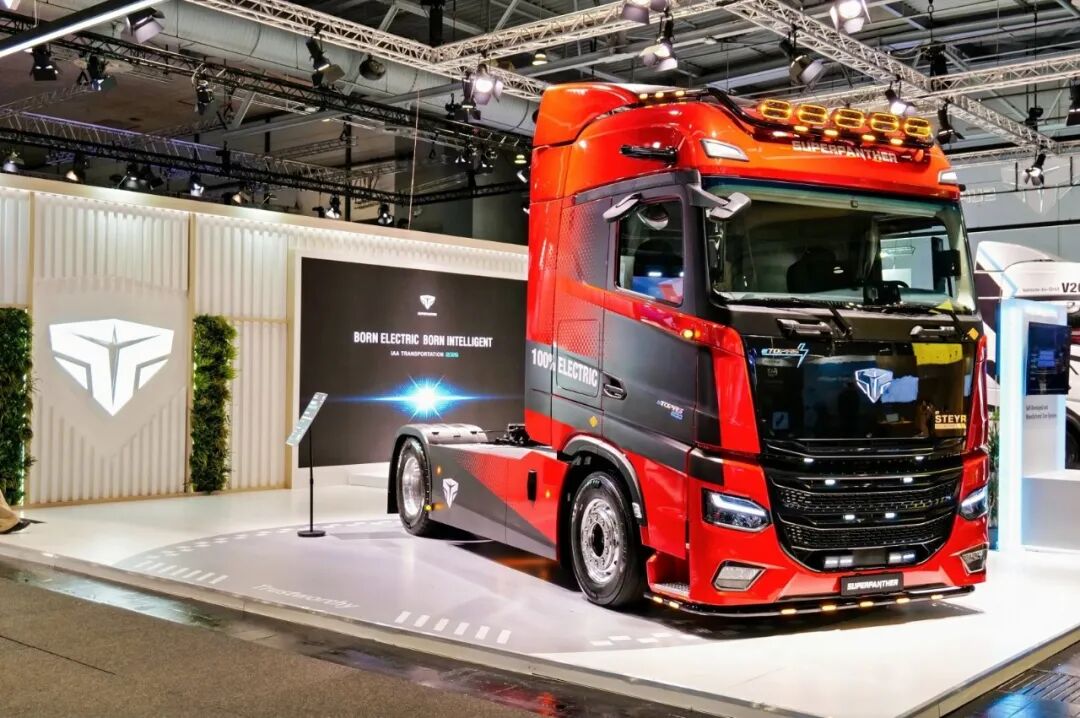 SUPERPANTHER تعلن استراتيجية الذكاء الجسدي للشاحنات الثقيلة وتعمق التعاون مع DHL