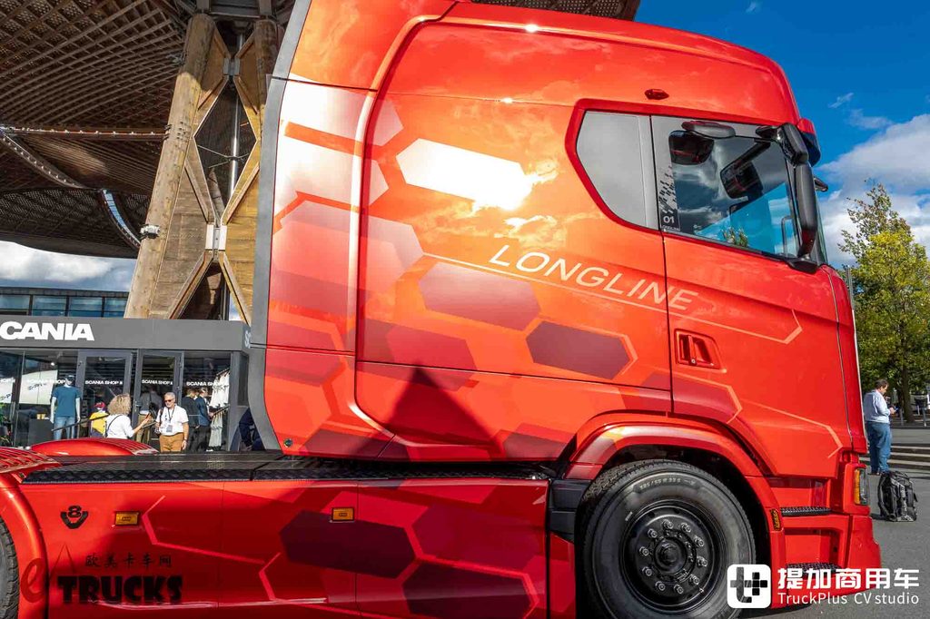 معرض IAA 2026: مقصورة أطول بـ 80 سم ومحرك V8 بقوة 770 حصاناً — جولة تفصيلية في شاحنة سكانيا LongLine