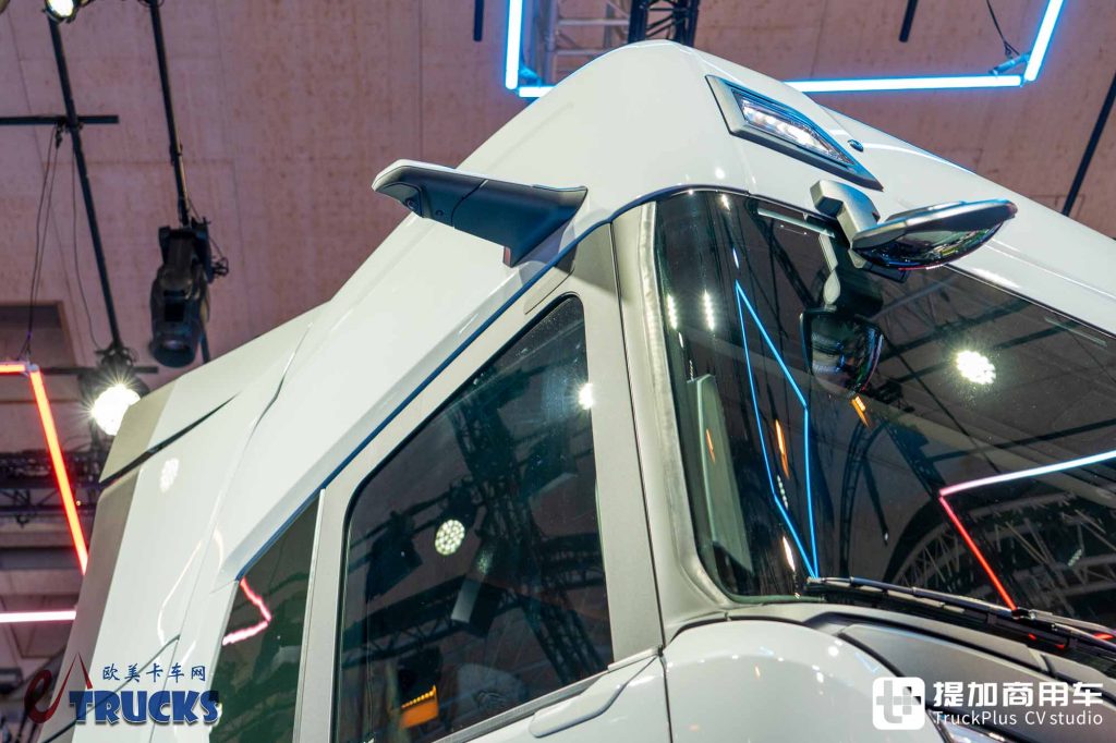 معرض IAA 2026: واجهة أمامية جديدة ومقابض أبواب مخفية ومرايا إلكترونية؟ مراجعة تفصيلية لشاحنة سكانيا Dynamic 430 R الجديدة