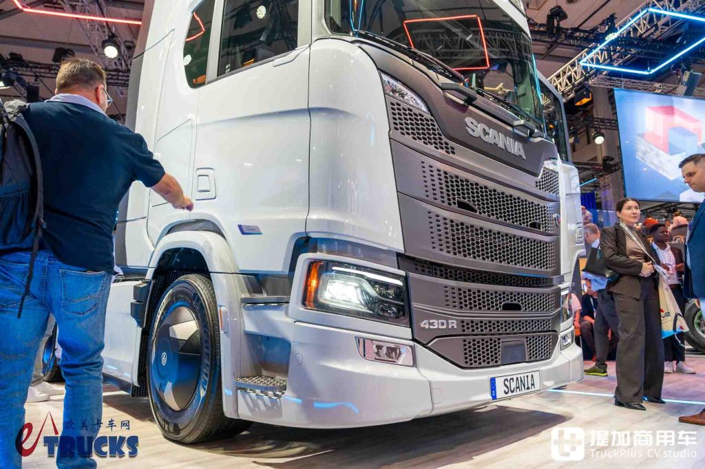 معرض IAA 2026: واجهة أمامية جديدة ومقابض أبواب مخفية ومرايا إلكترونية؟ مراجعة تفصيلية لشاحنة سكانيا Dynamic 430 R الجديدة