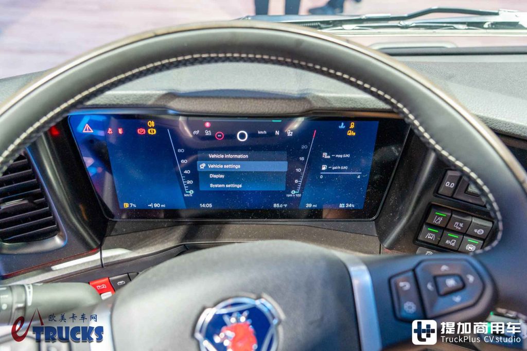 معرض IAA 2026: واجهة أمامية جديدة ومقابض أبواب مخفية ومرايا إلكترونية؟ مراجعة تفصيلية لشاحنة سكانيا Dynamic 430 R الجديدة