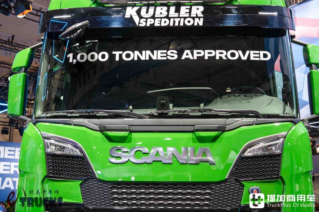 معرض IAA 2026: ملك الألف طن من سكانيا وصل! دفع 8x6 مع محرك V8 بقوة 770 حصاناً — مراجعة تفصيلية لجرار 770 S للنقل فائق الثقل