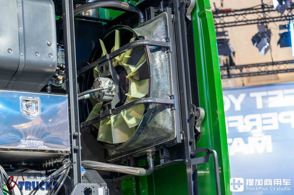 معرض IAA 2026: ملك الألف طن من سكانيا وصل! دفع 8x6 مع محرك V8 بقوة 770 حصاناً — مراجعة تفصيلية لجرار 770 S للنقل فائق الثقل