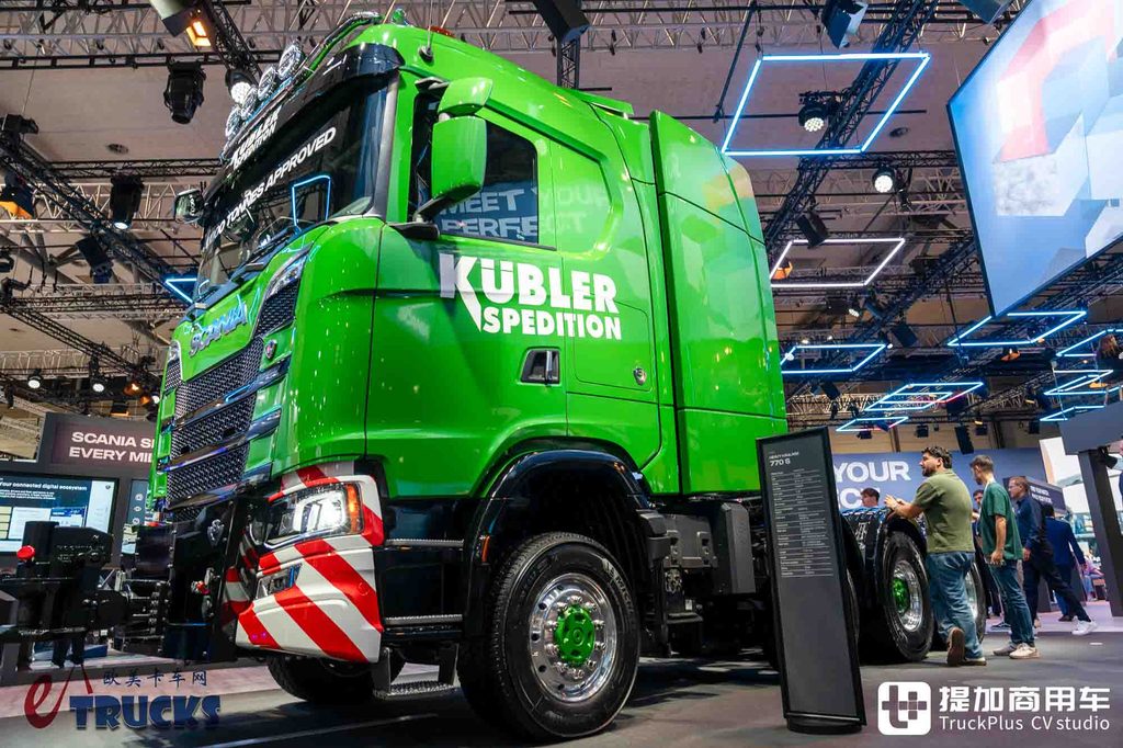 معرض IAA 2026: ملك الألف طن من سكانيا وصل! دفع 8x6 مع محرك V8 بقوة 770 حصاناً — مراجعة تفصيلية لجرار 770 S للنقل فائق الثقل