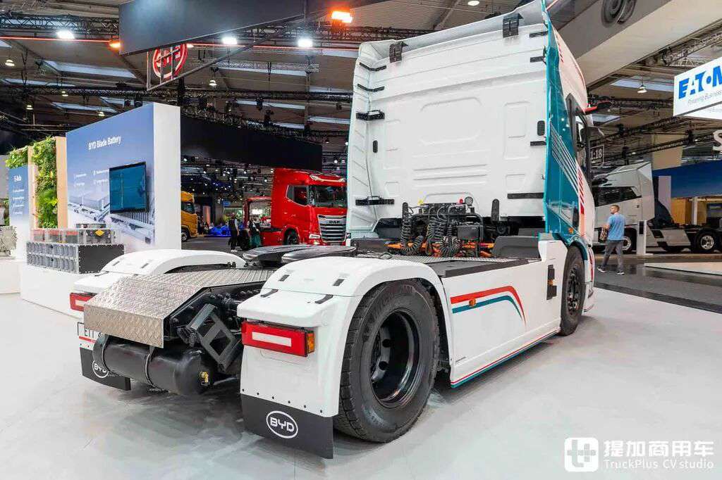 معرض IAA 2026: دفع كهربائي 1000 حصان + شحن ميغاواطي، وخمس نجوم أمان! تحليل كامل لجرار BYD ETT 44 الكهربائي النقي