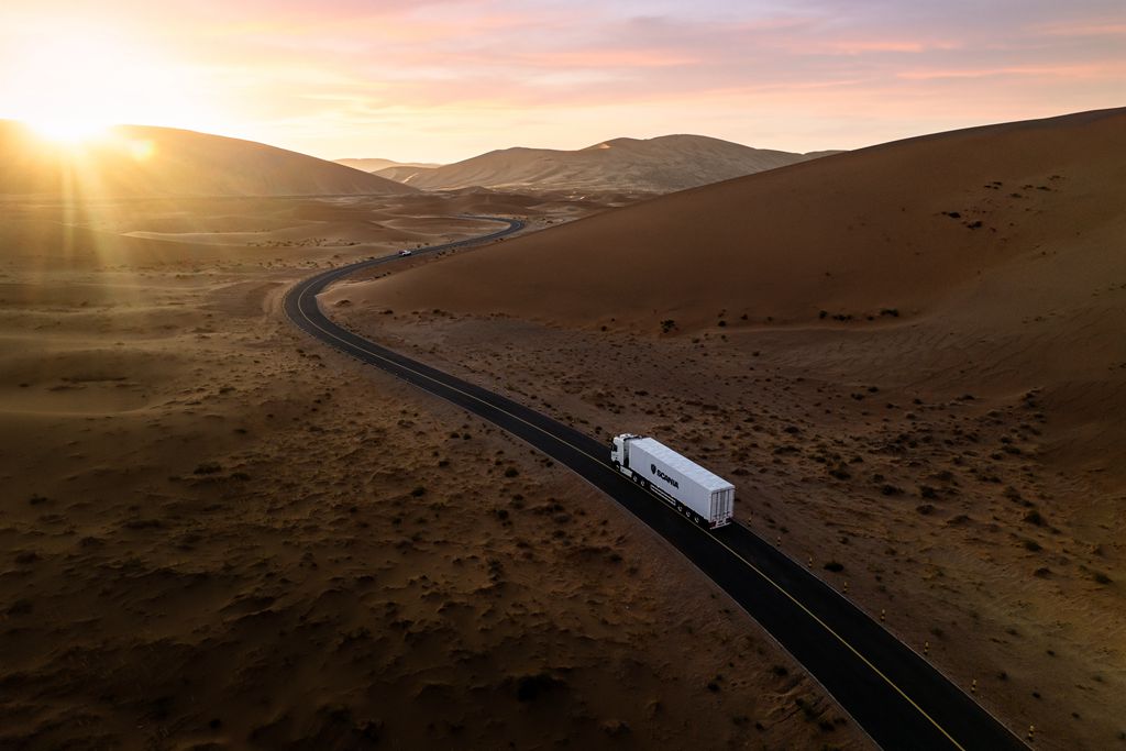 شاحنة الجر سكانيا SUPER 6×4 تُطلق رسمياً، لتوسيع سيناريوهات النقل المتنوعة