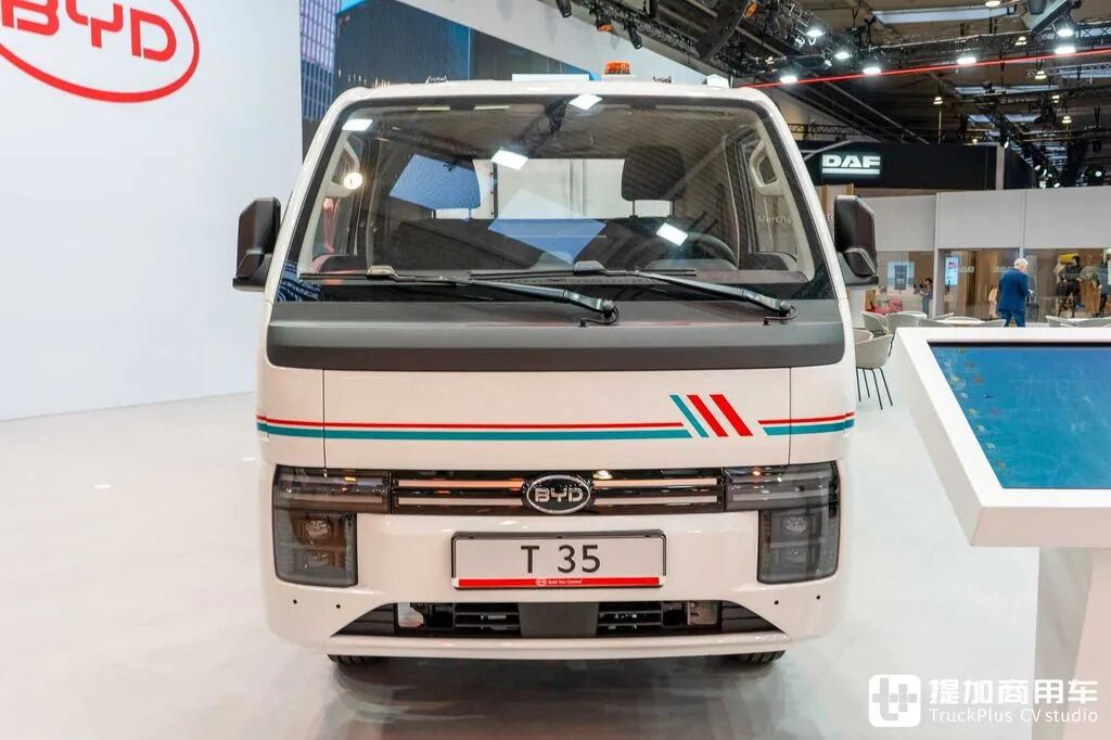 هل تتوجه شاحنة BYD T4 الخفيفة إلى أوروبا؟ نسخة T35 الخارجية تظهر في هانوفر