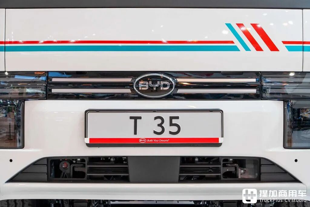 هل تتوجه شاحنة BYD T4 الخفيفة إلى أوروبا؟ نسخة T35 الخارجية تظهر في هانوفر