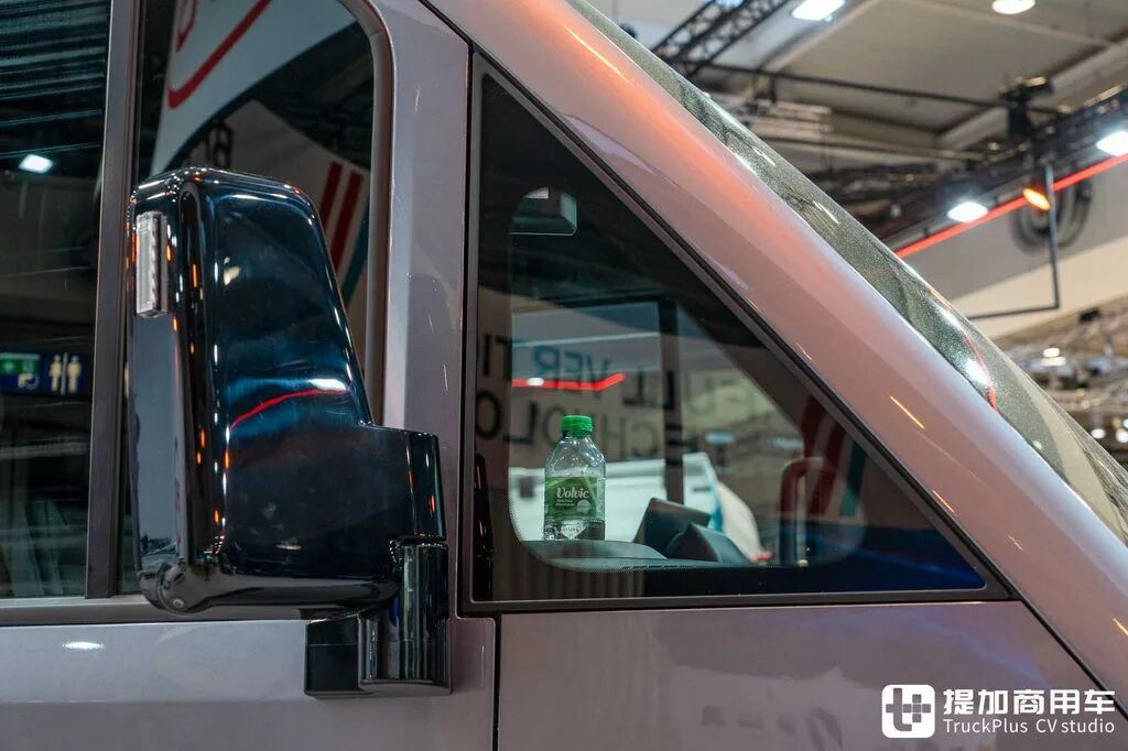 شاحنة BYD المغلقة النادرة في السوق المحلي؟ خيار الدفع الرباعي والتفريغ الخارجي — تجربة BYD E-Vali بالتفصيل